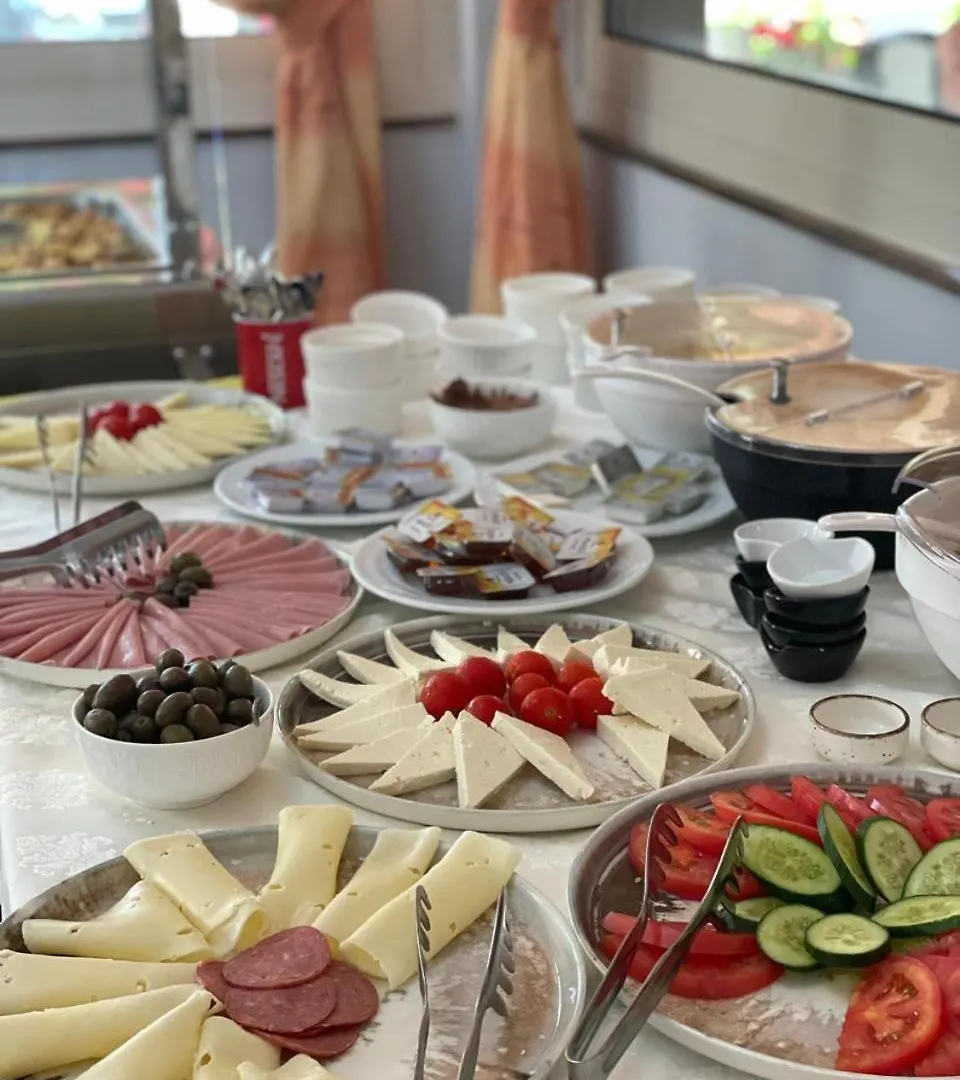 Hotel Vila Misiri Durrës 3*,  Albania
